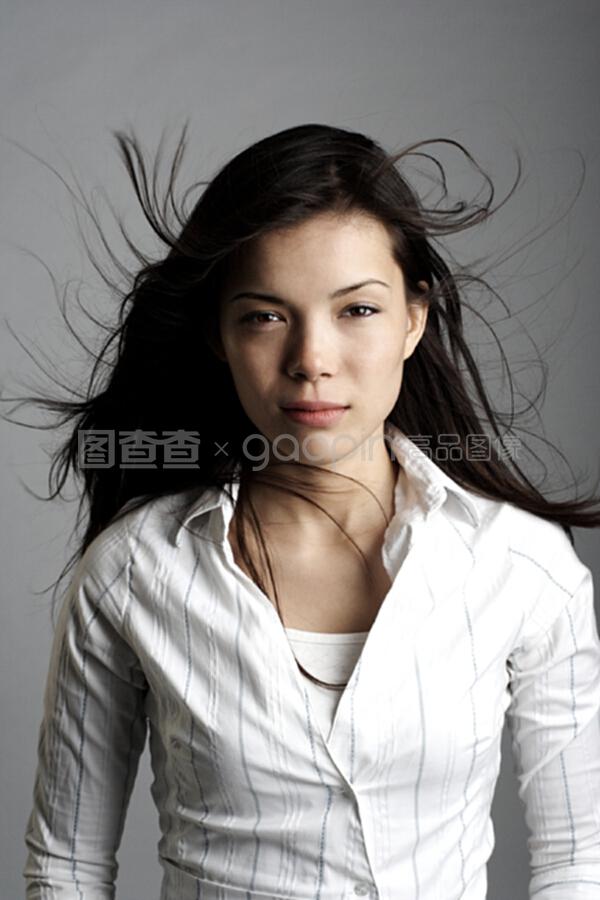 手枪与玫瑰 166网主播